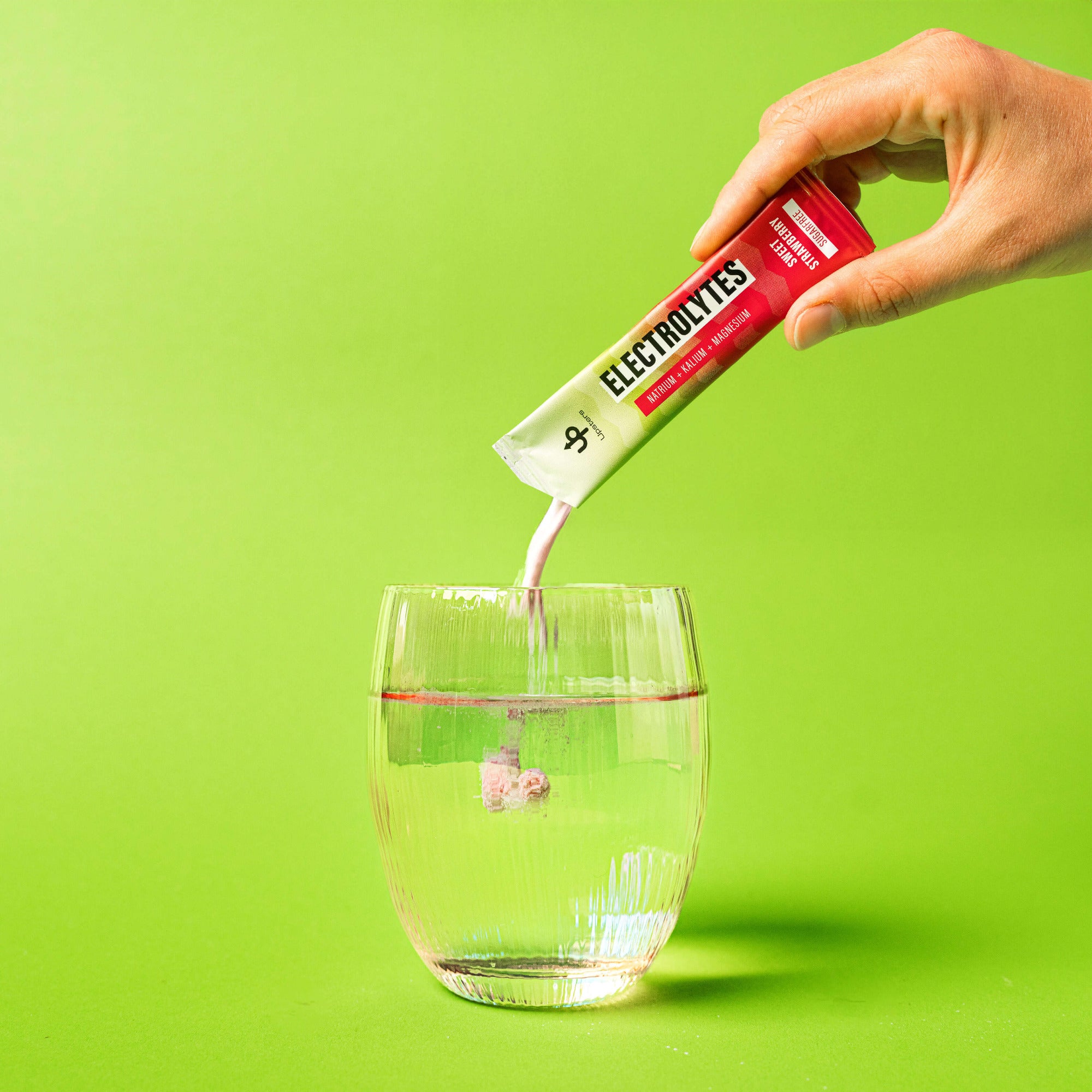 Upsters Electrolytes Bundle mit Flasche – Perfect Peach & Sweet Strawberry
